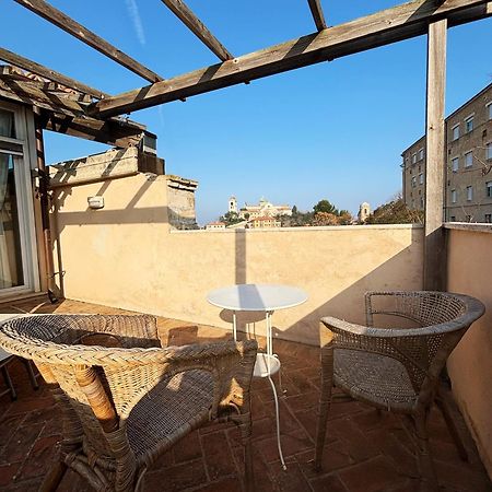 Domus Mirabilis Homestay Ανκόνα Εξωτερικό φωτογραφία
